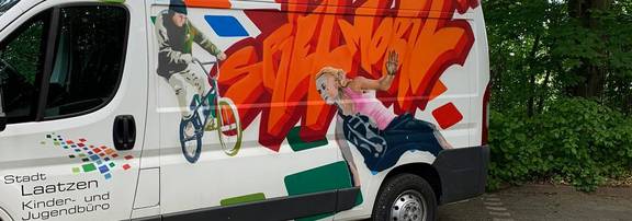 Spielmobil mit Graffiti